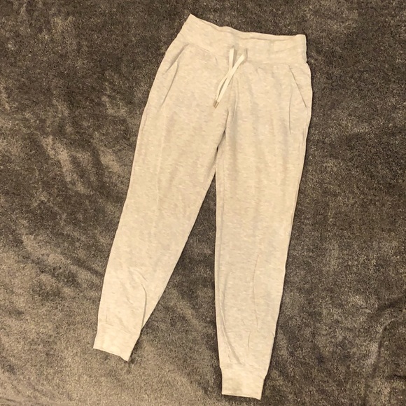lululemon athletica Pants - Lululemon Pants Size 4